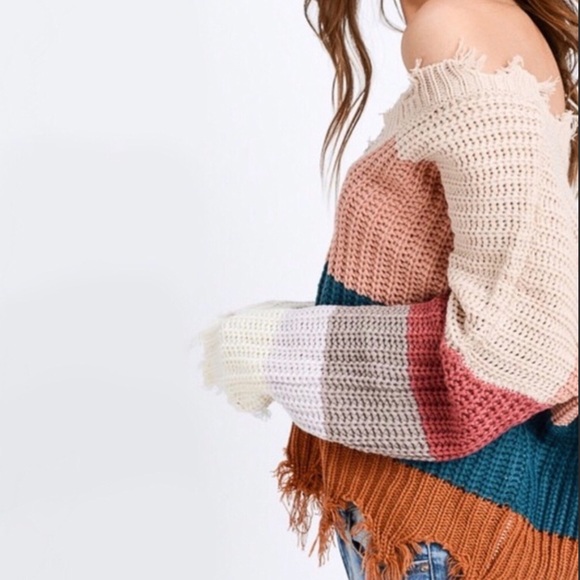 Distressed Color Block Sweater - Picture 4 of 6